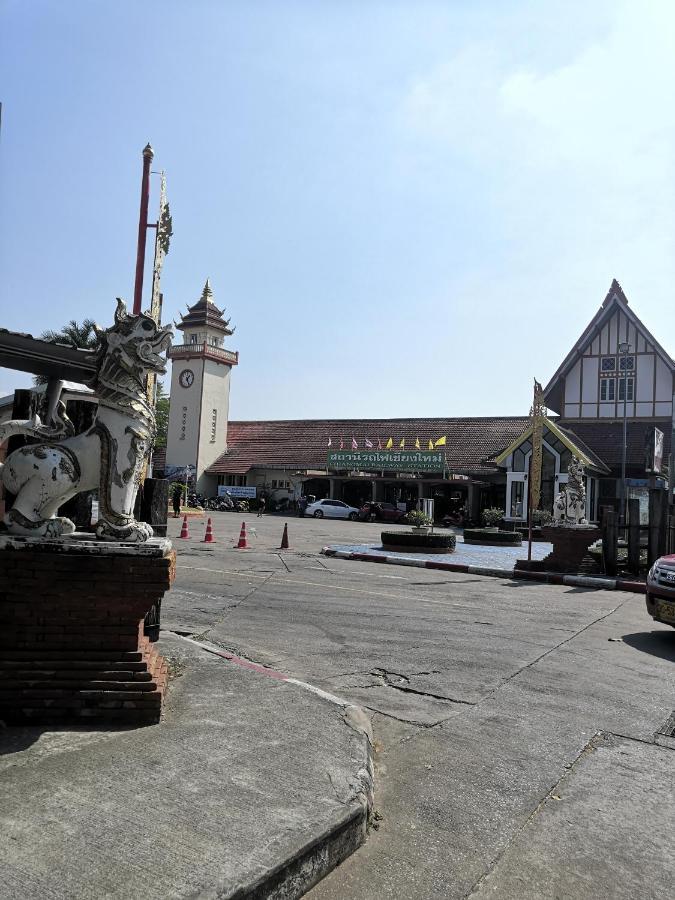 26 Condo With Pool Opposite The Train Station, Near Old City And Nimman Chiang Mai Buitenkant foto